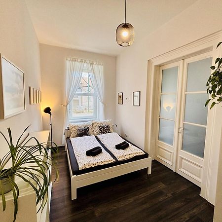 Art Apartment Сегед Екстер'єр фото